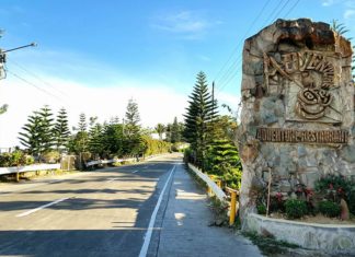 Adventure Cafe and Zipline