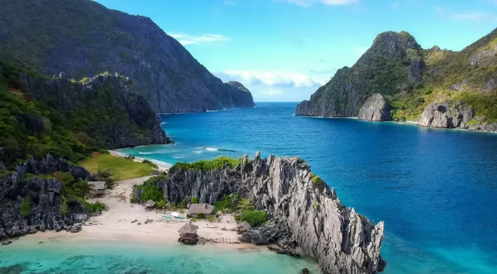10 Amazing Island-Hopping Destinations in the Philippines