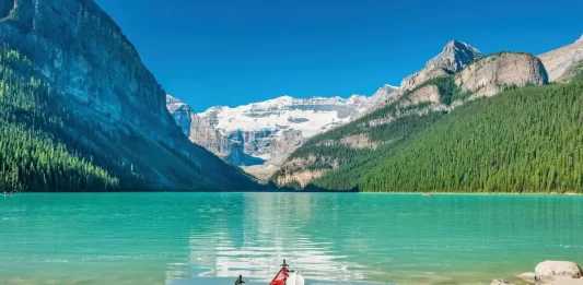 A Guide to the Best National Parks in Cana