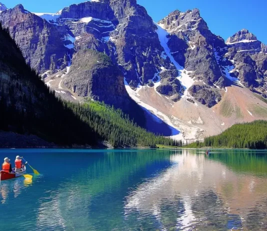 Top 10 Most Iconic Landmarks and Attractions in Canada