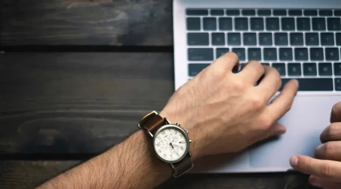 How to Improve Your Time Management Skills: 7 Essential Tips