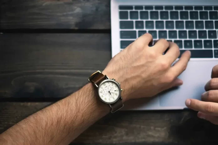 How to Improve Your Time Management Skills: 7 Essential Tips